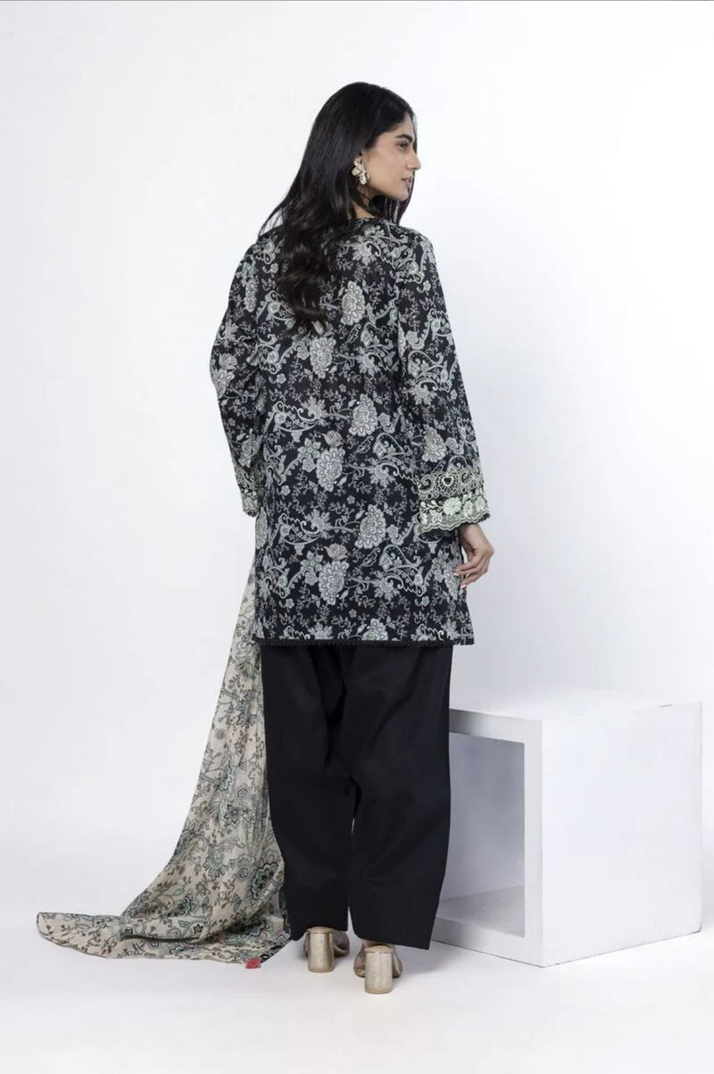 Embroidered Lawn 3-Piece Suit