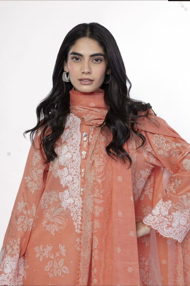 Embroidered Lawn 3-Piece Suit